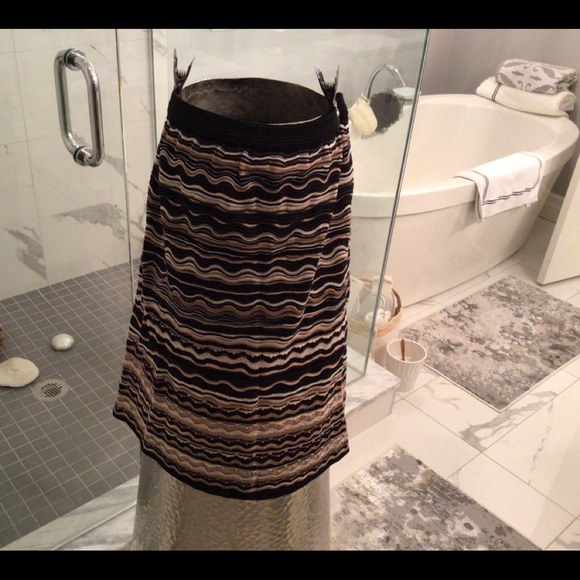 COPY - Vintage missoni skirt knee length size 40 or a small black knit final pr… - Picture 9 of 13